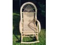 Кресло-качалка плетеное из лозы